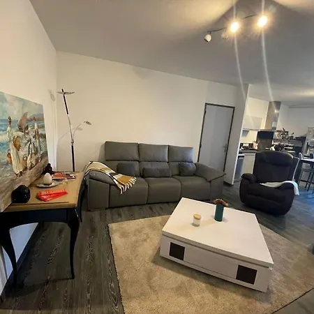 Domus Narbo Yourhosthelper ナルボンヌ